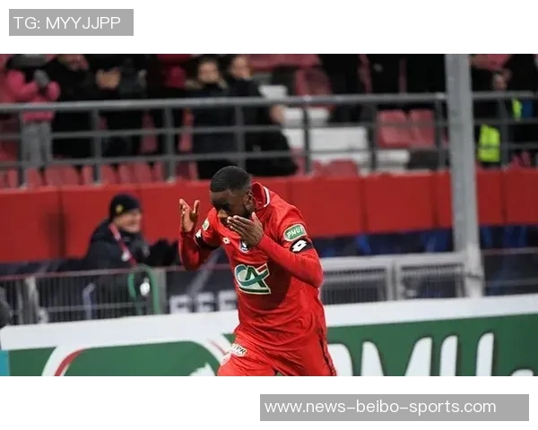 威尔希尔在与卢顿战平后耐心回应球迷质疑赢得网友赞誉